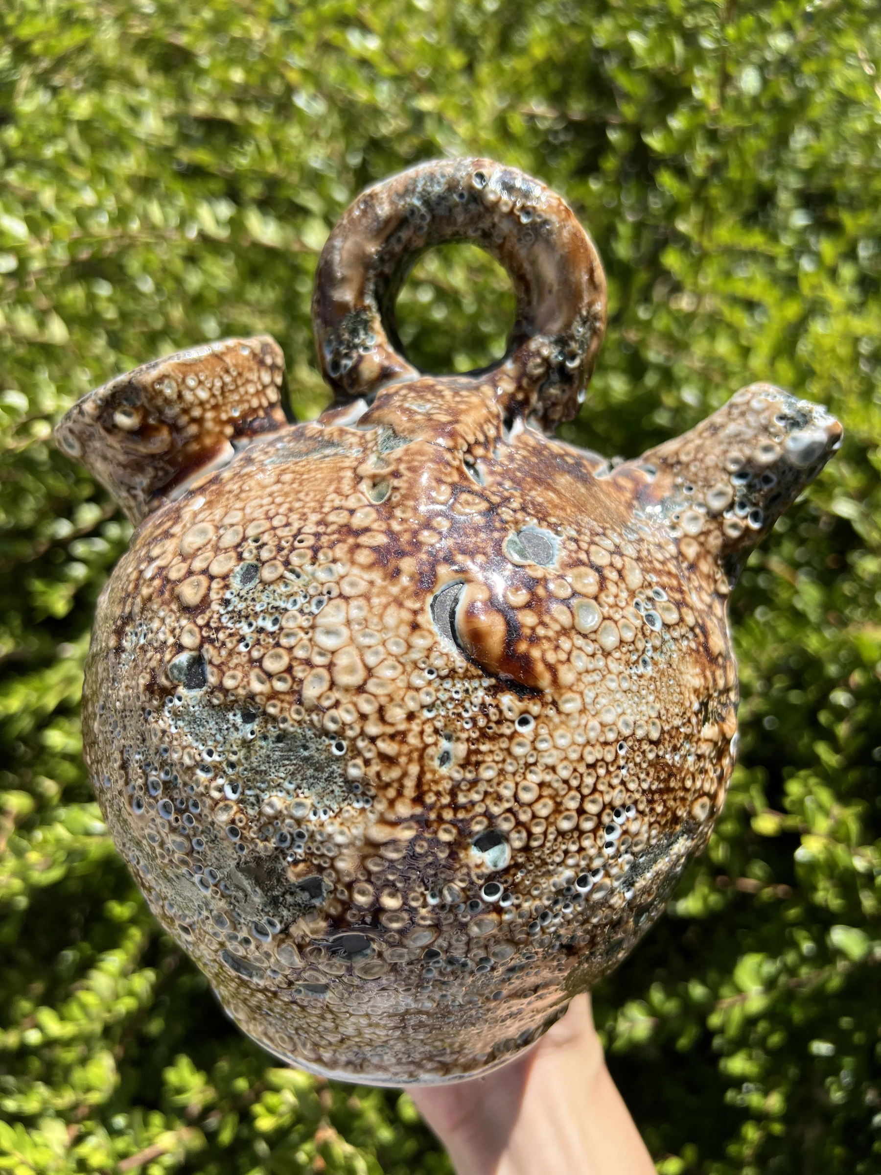 🐝 Vintage keramische Gargoulette-pitcher van steengoed met ambachtelijke decoratie 19,5 c – photo 8